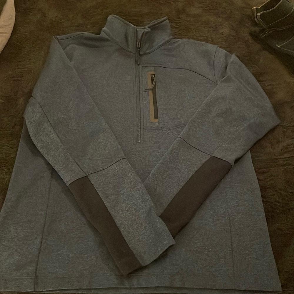 North face pullover